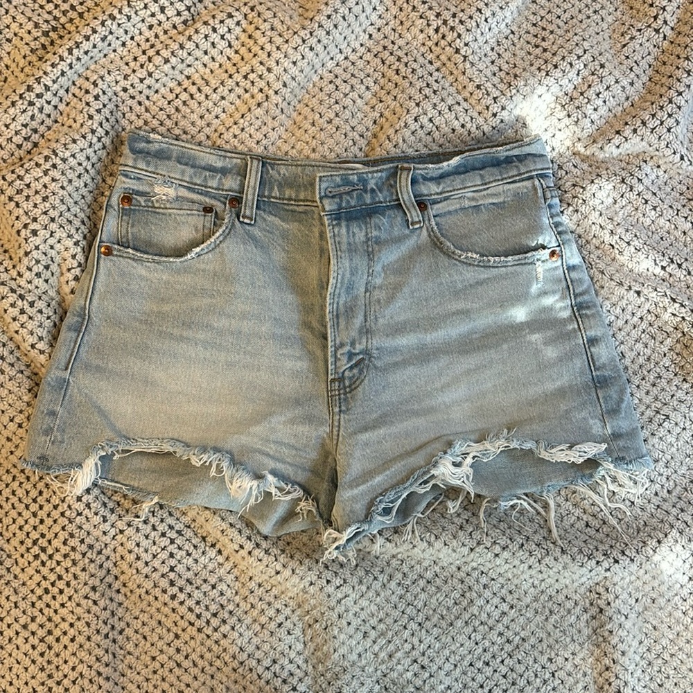 Abercrombie & Fitch High Rise Mom Short